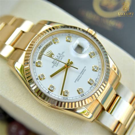 Đồng hồ Rolex Oyster Perpetual Day